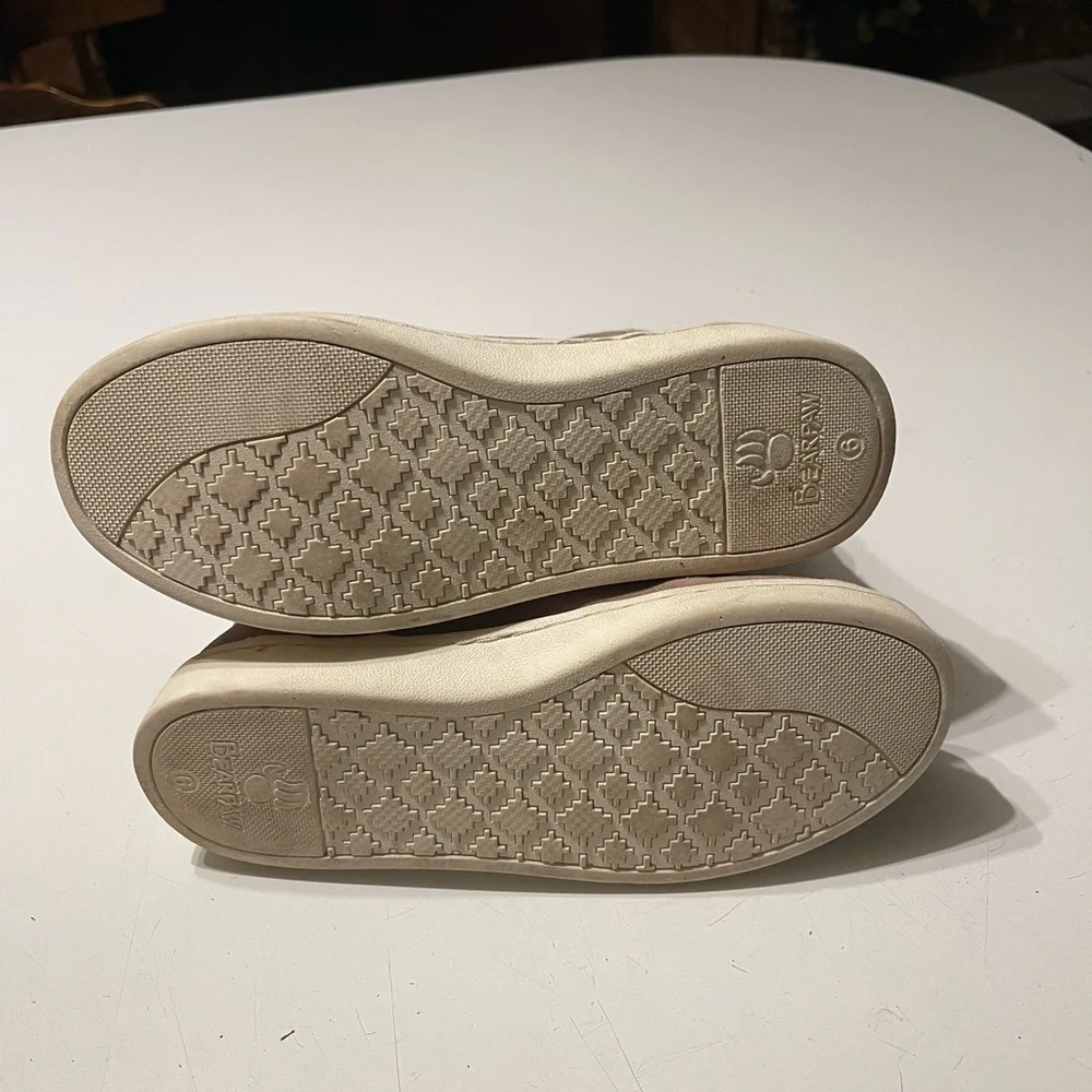 BearPaw Delaney Suede Wool Blend Sneaker Boots - Women's Size 6